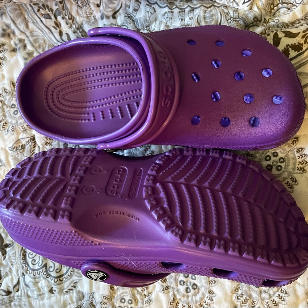 Crocs